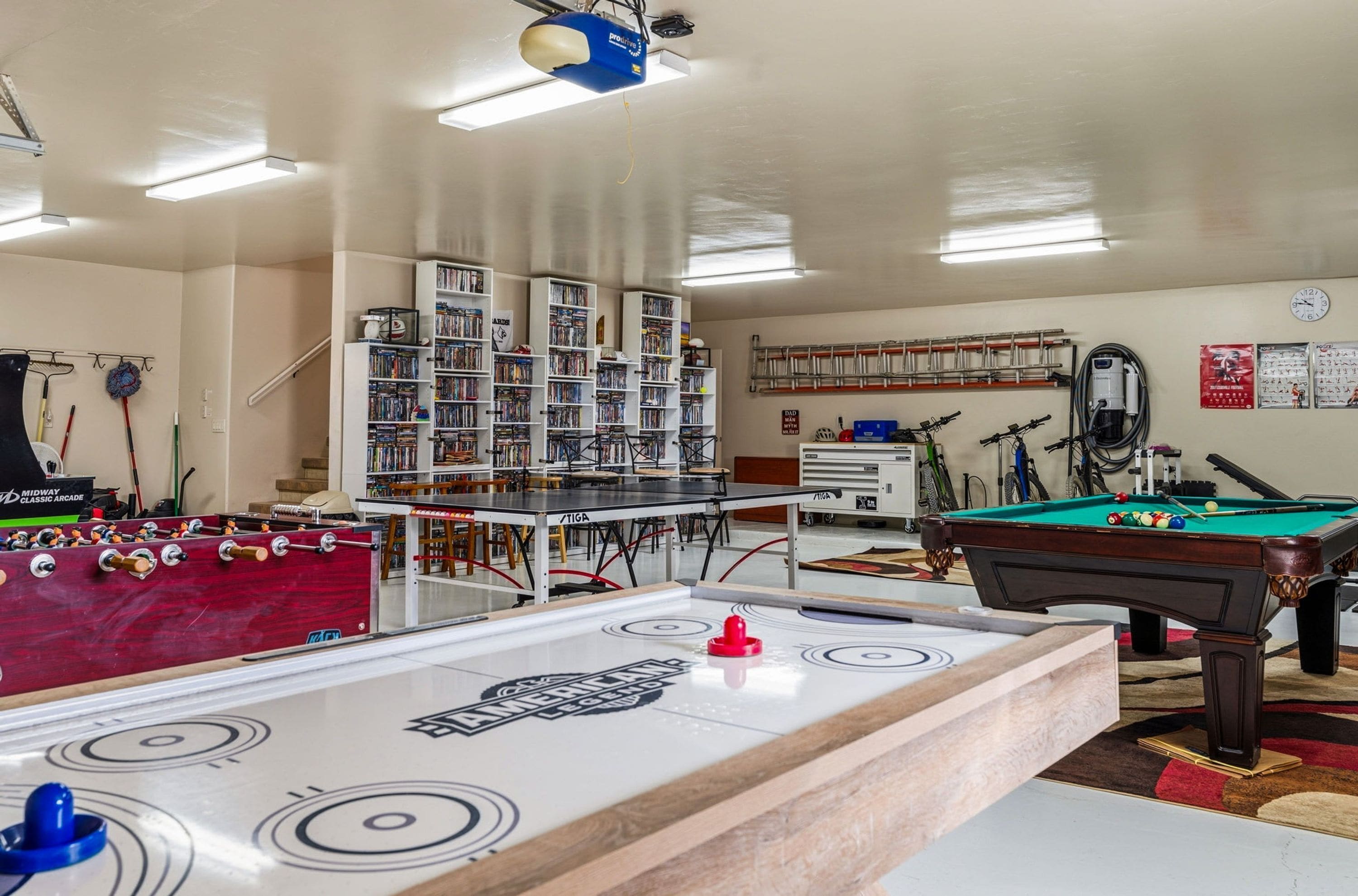 House | 5 bedrooms, high-speed internet