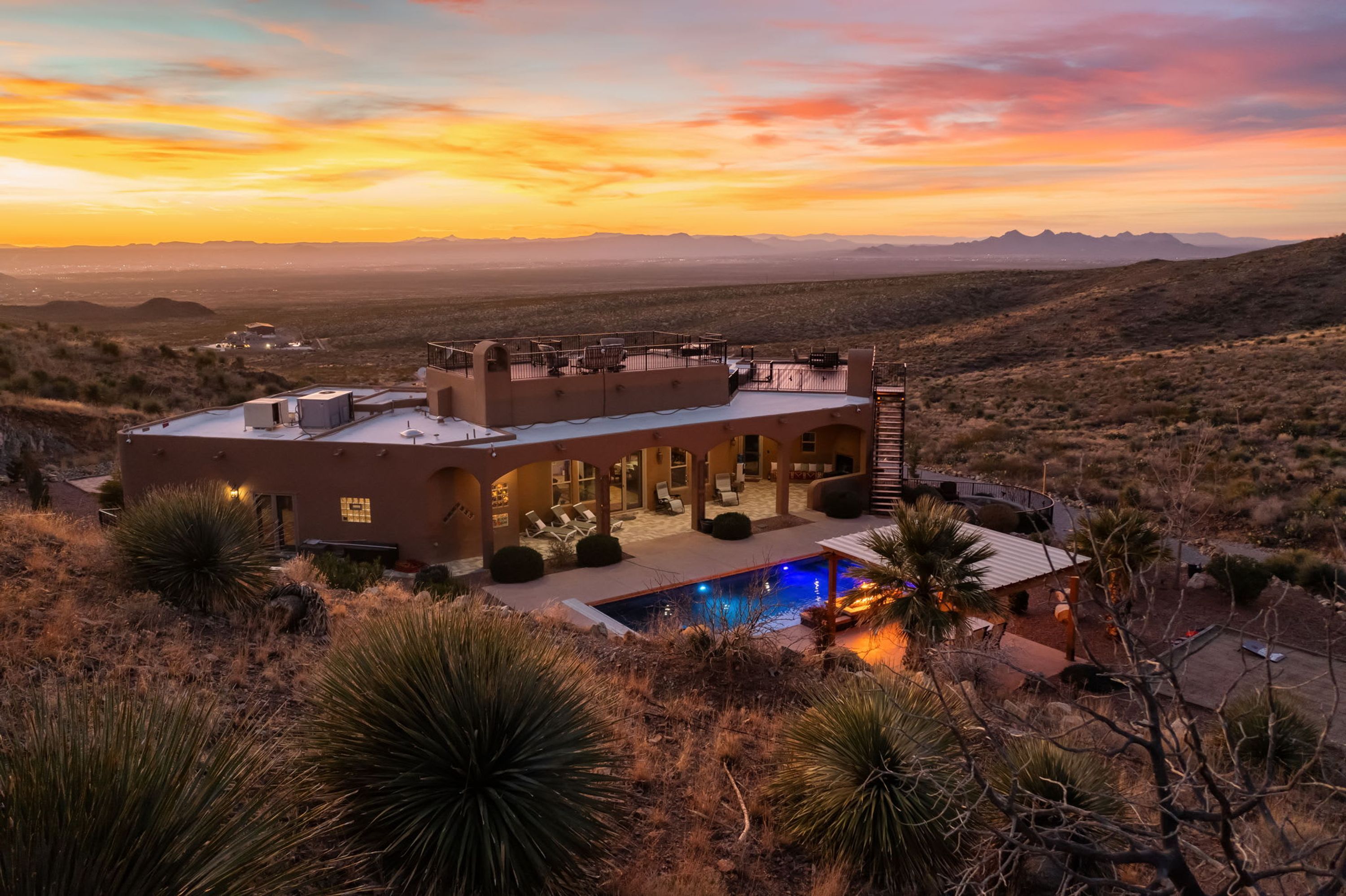 House | 5 bedrooms, Internet