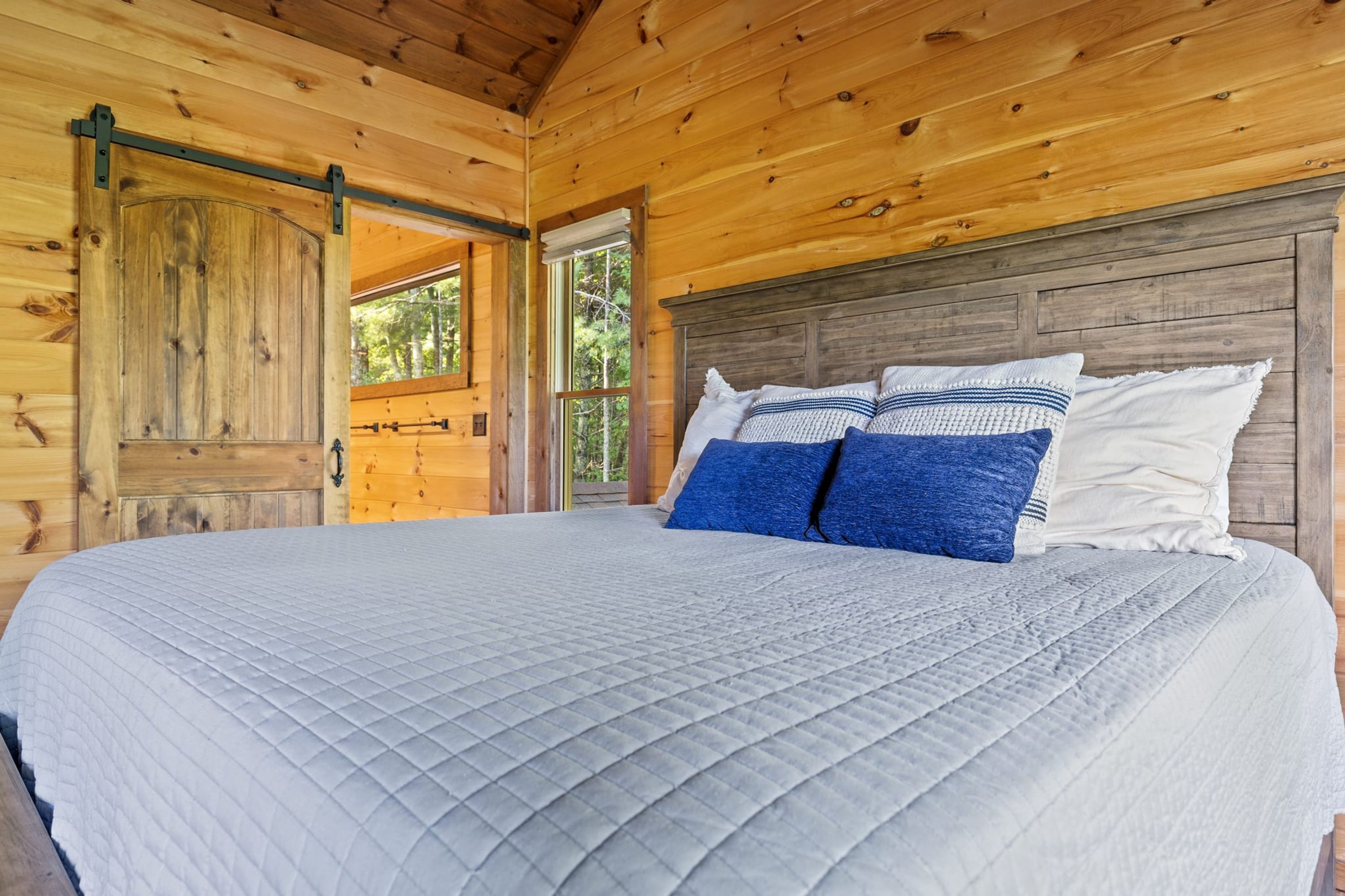 House | 3 bedrooms, high-speed internet