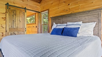House | 3 bedrooms, high-speed internet