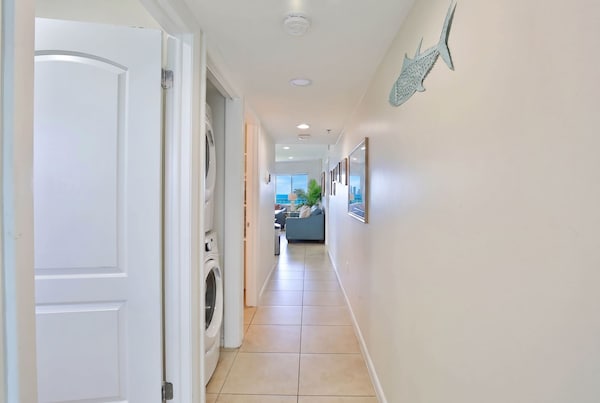 Keys Escape Oceanfront Resort Condo Sleeps 6 - Islamorada, FL