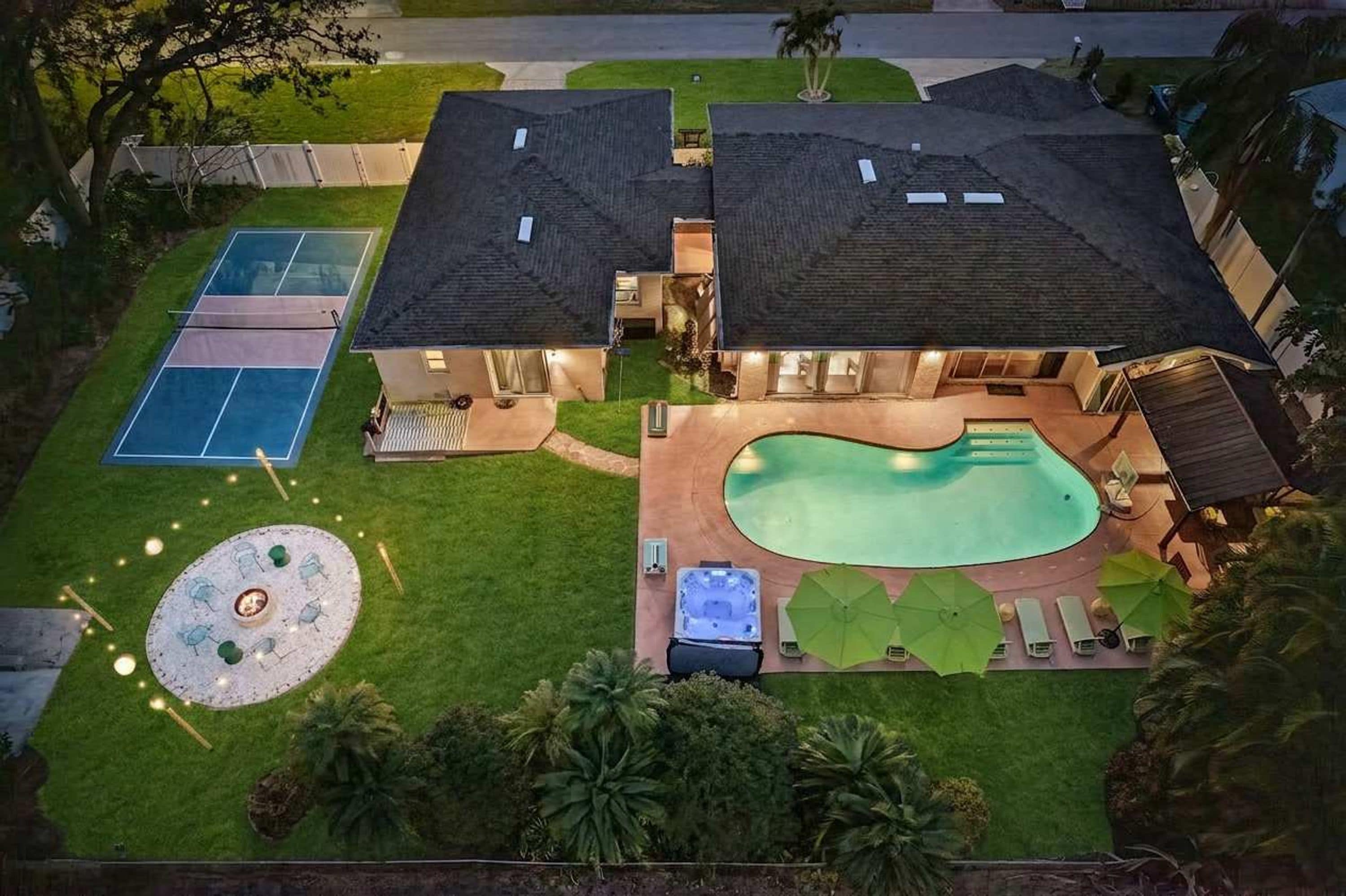 House | 6 bedrooms, Internet