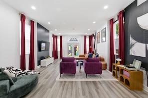 House - Victory Lane Villa Game Room - Hot Tub - Firepit (Indianapolis)