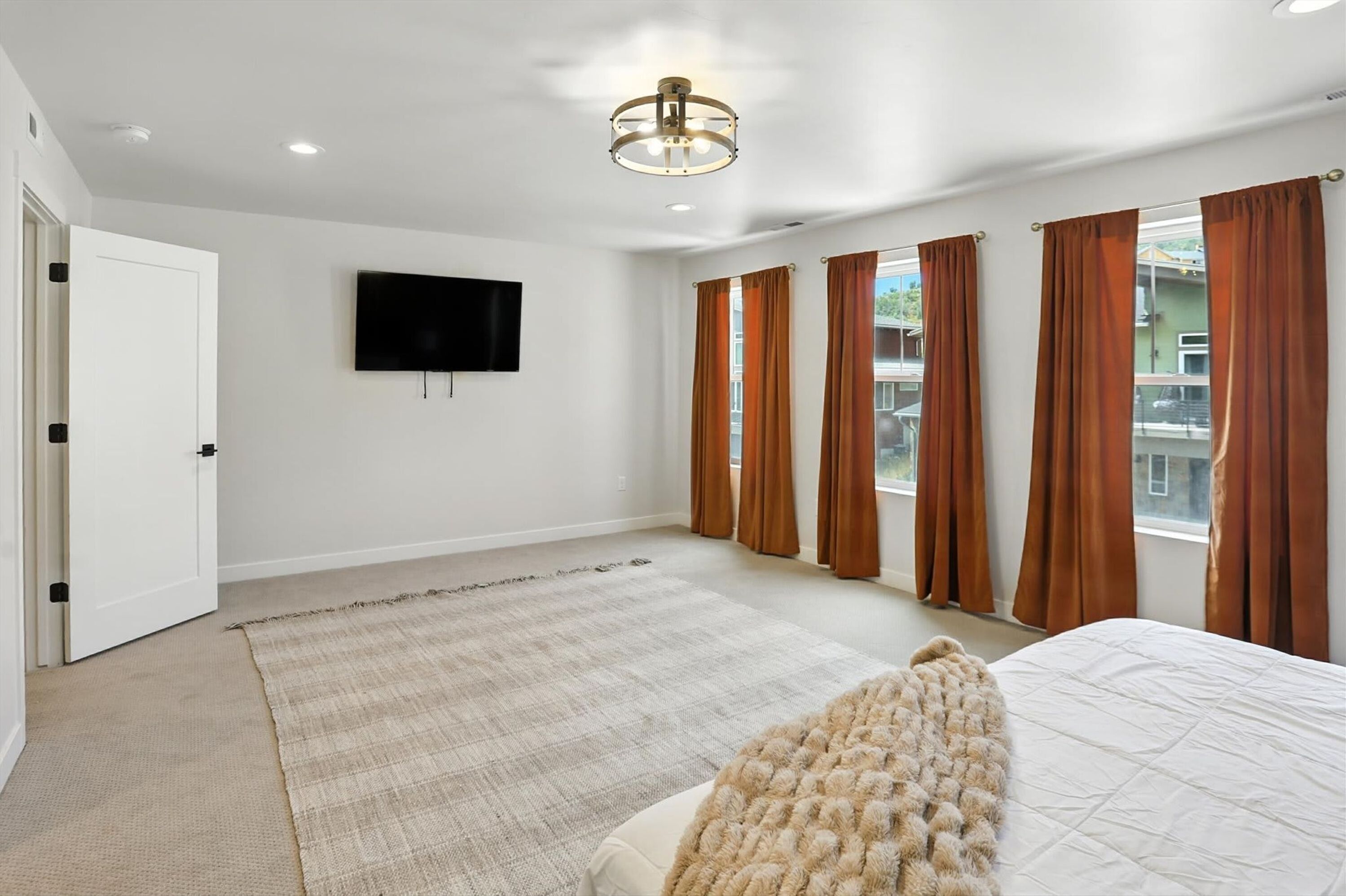 House | 4 bedrooms, high-speed internet