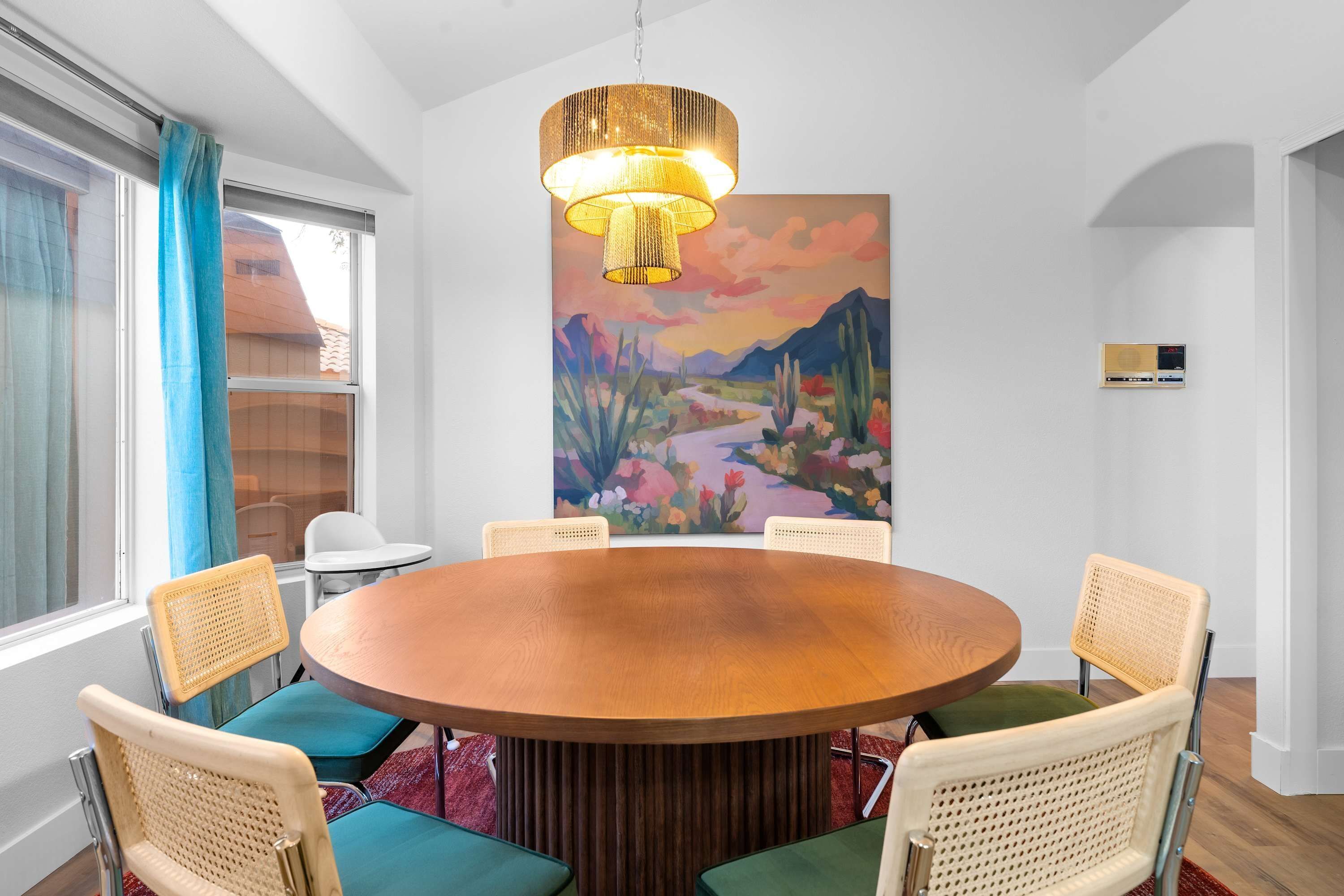 House | 5 bedrooms, high-speed internet