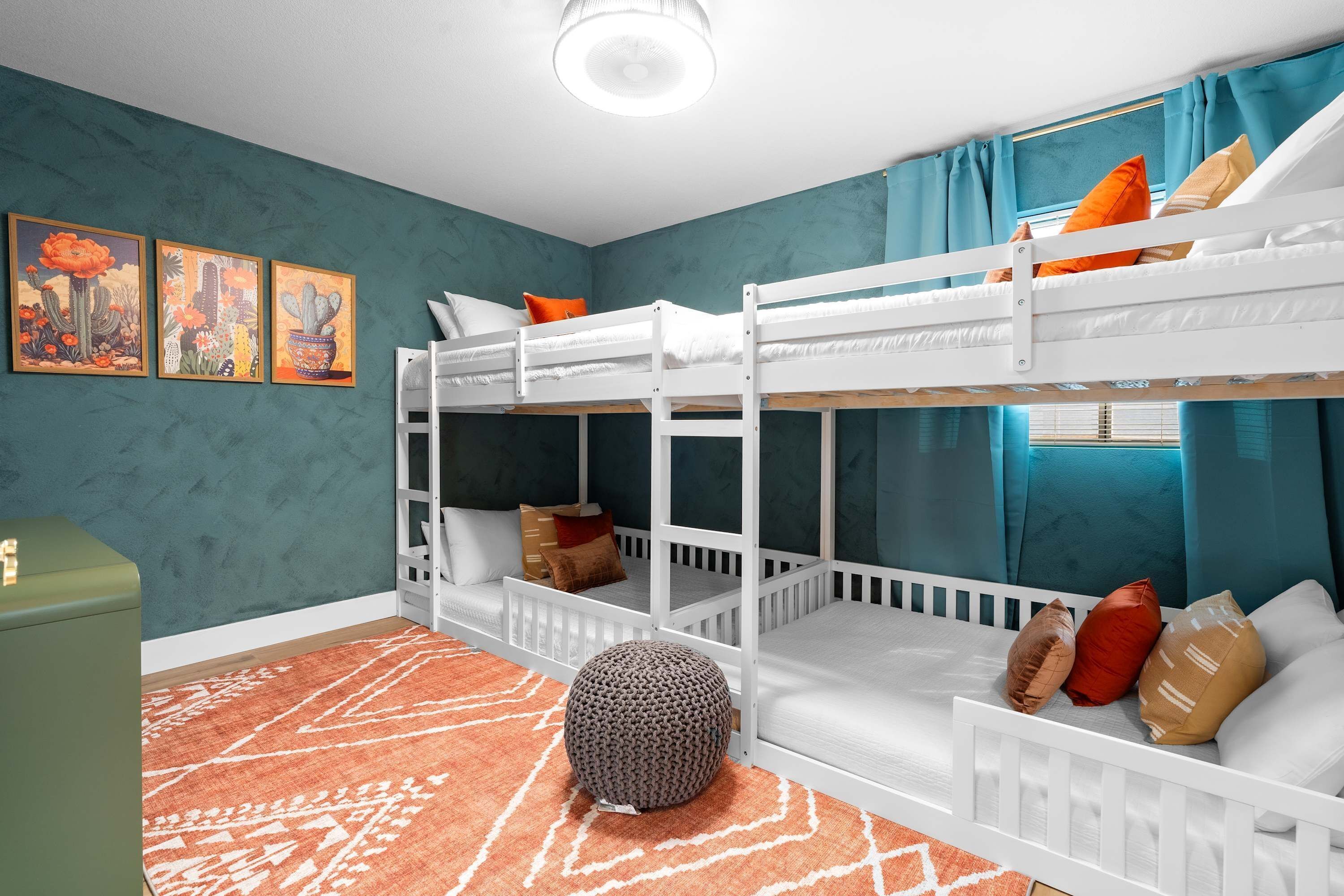 House | 5 bedrooms, high-speed internet
