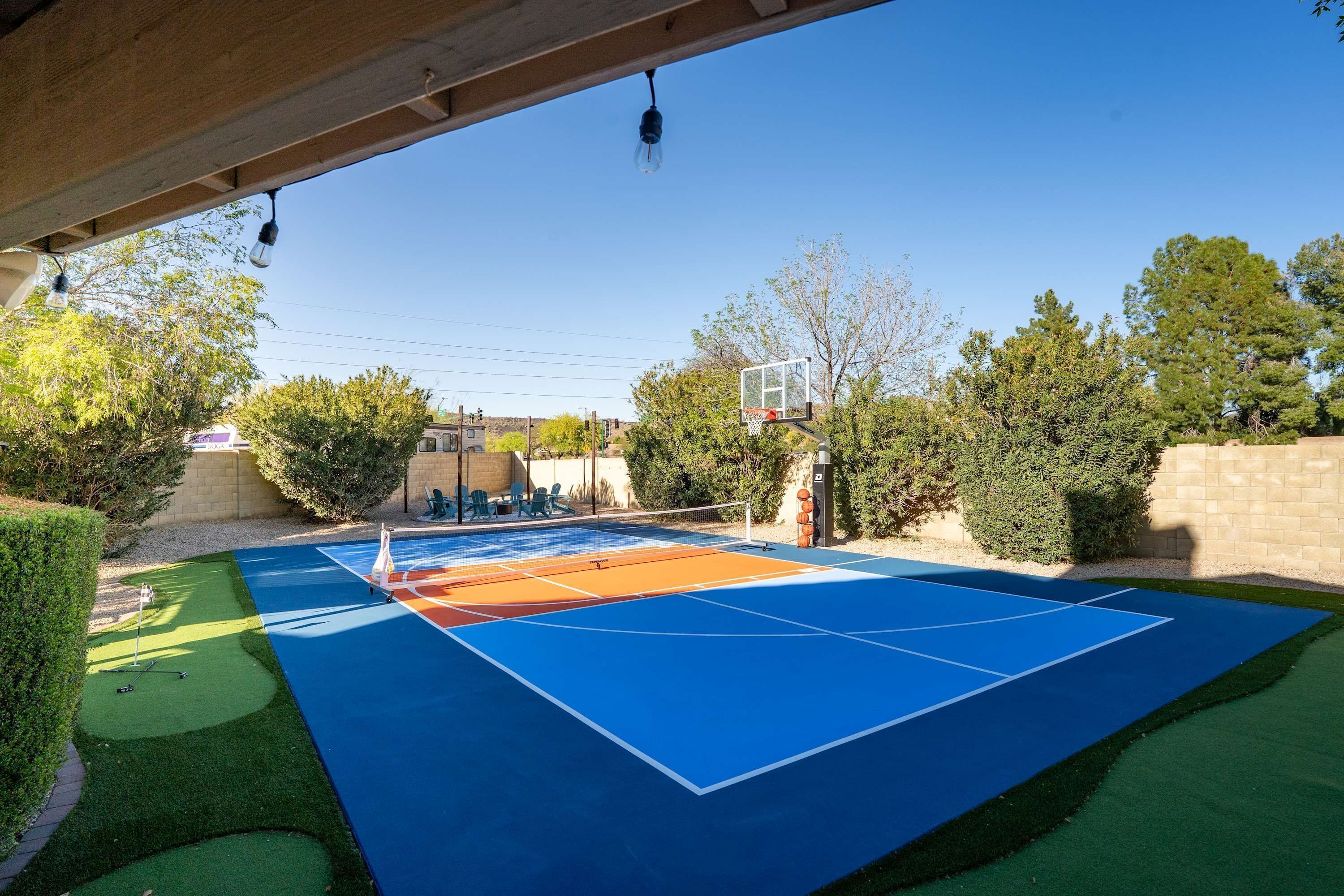 House | 5 bedrooms, high-speed internet