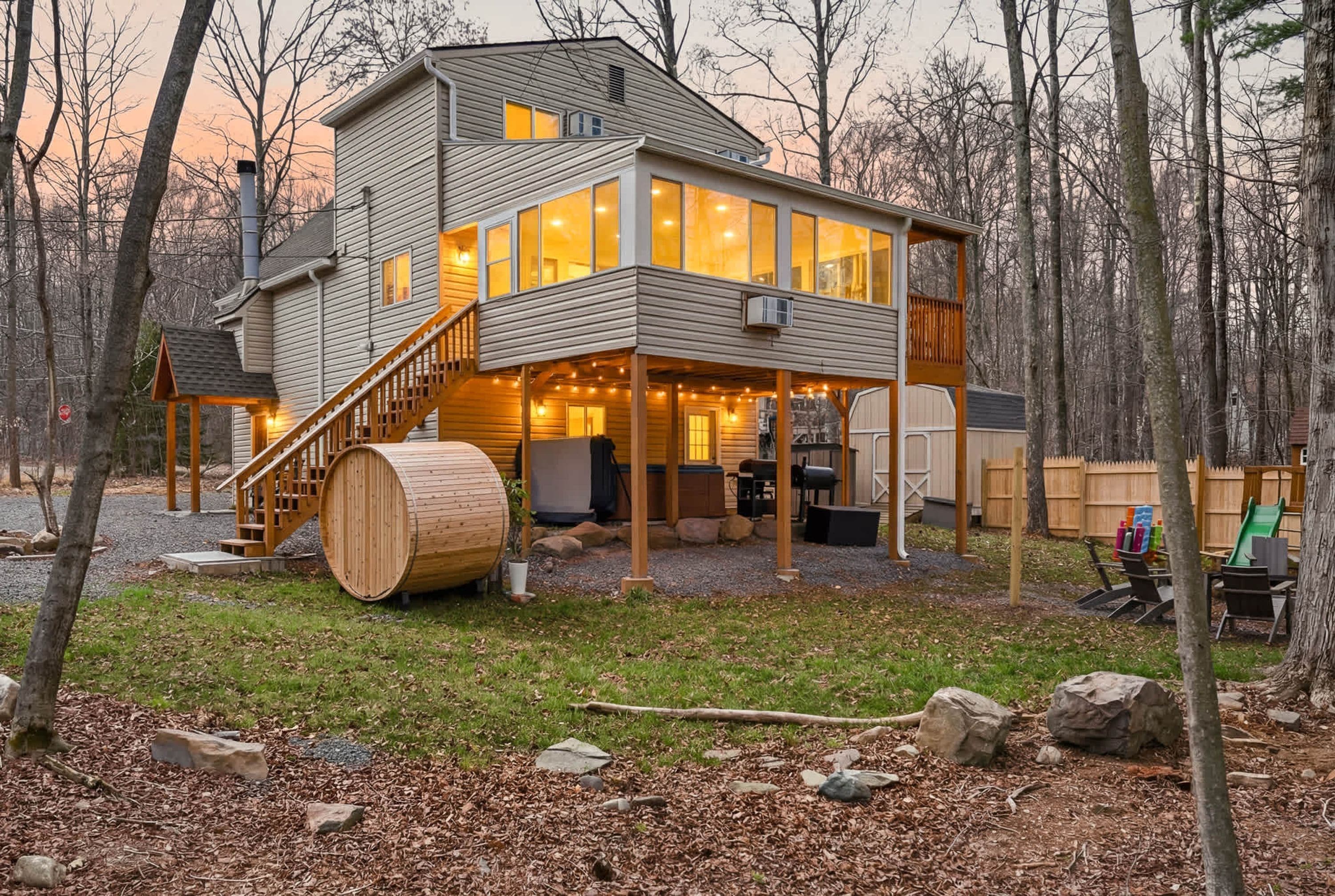House | 5 bedrooms, high-speed internet