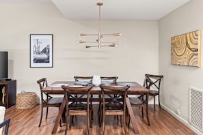 House | 3 bedrooms, high-speed internet - The Haven Private 3BR Pools Courts Firepit (Scottsdale)