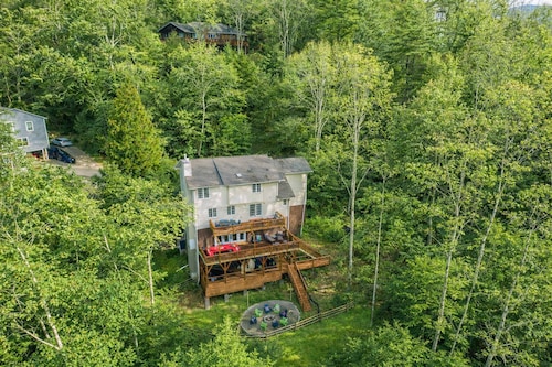 Mountain Retreat - Sauna - Hot Tub - Fire Pit