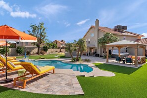 5 bedrooms, Internet - Pickleball Heated Pool Spa Sleeps 16 (Peoria)