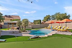5 bedrooms, Internet - Pickleball Heated Pool Spa Sleeps 16 (Peoria)