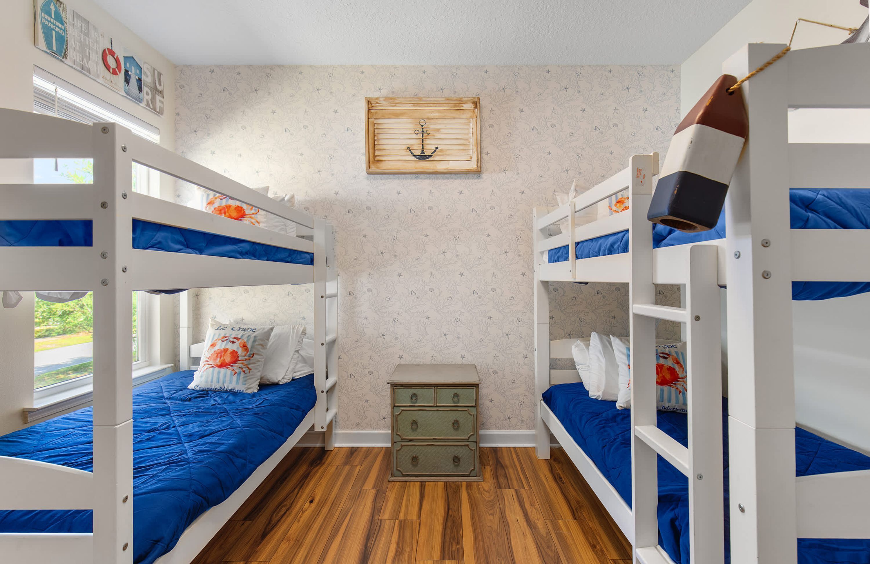 House | 4 bedrooms, desk, high-speed internet