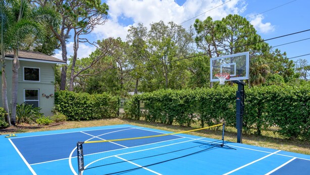 House - Sleeps 10 Pool Slide Pickleball Fire Pit (Seminole)