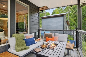 House - Elevated Smoky Mountain Escape Hot Tub Views (Sevierville)