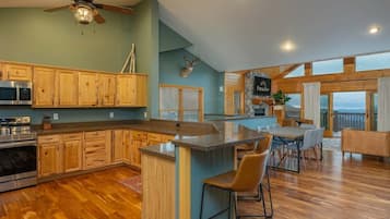 House | 4 bedrooms, high-speed internet