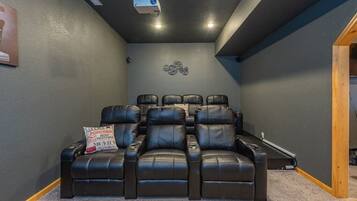 House | 4 bedrooms, high-speed internet