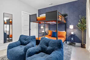 Rumah | 4 kamar tidur dan internet