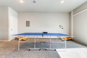 House | 3 bedrooms, high-speed internet - 10 Minutes to Stadium Spacious 3BR Gameroom (Lubbock)