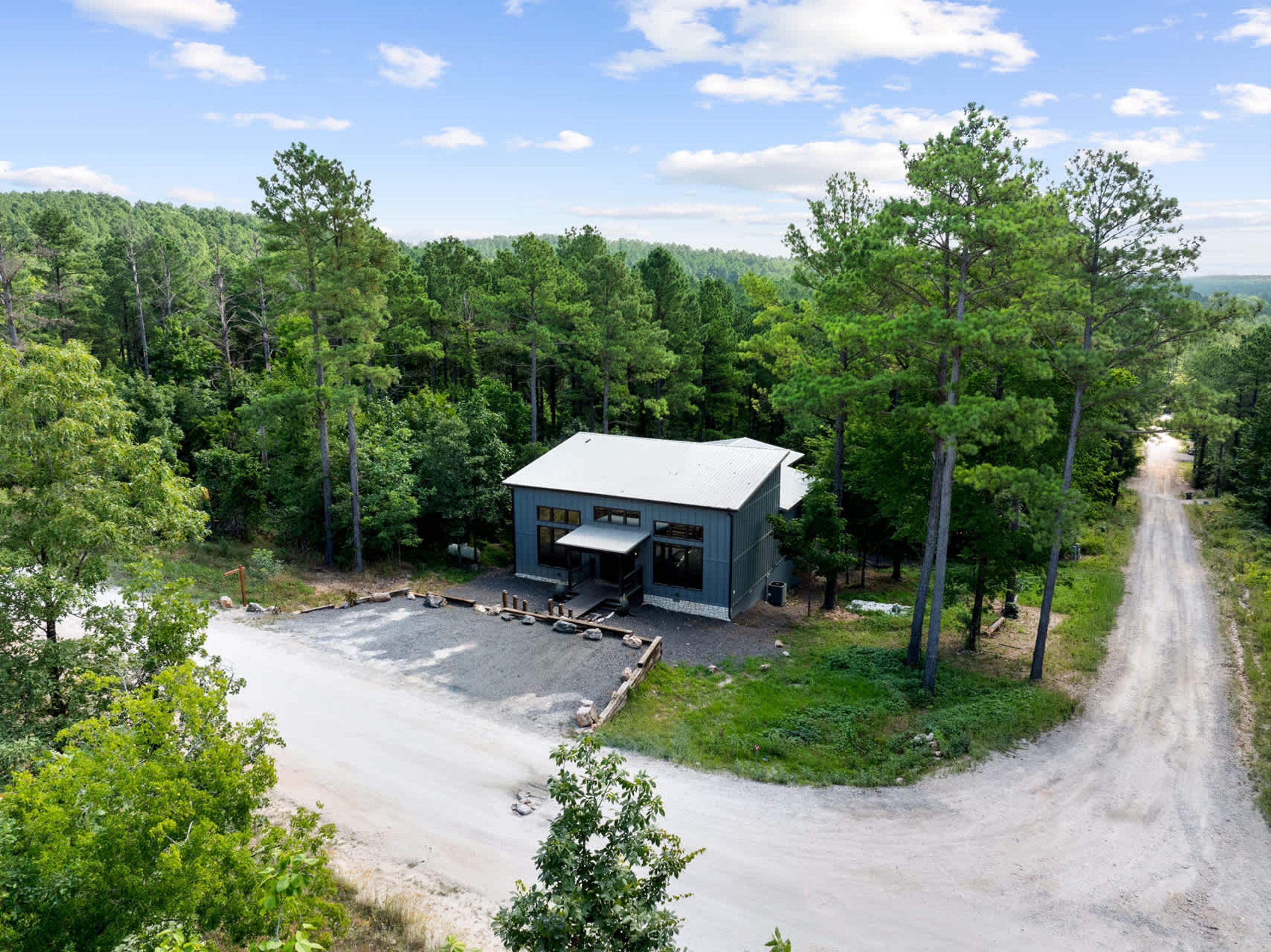 House | 3 bedrooms, high-speed internet