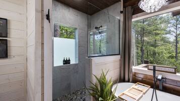 House | 3 bedrooms, high-speed internet