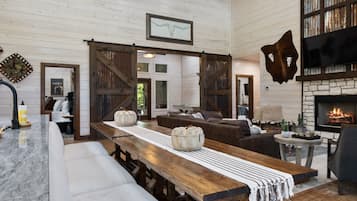 House | 3 bedrooms, high-speed internet