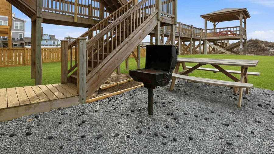Steps to the Sand Sleeps 12 Hot Tub Grill