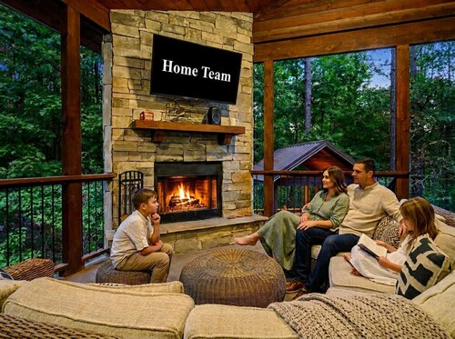 Aspen Creek Lodge Spacious Luxury Cabin Retreat