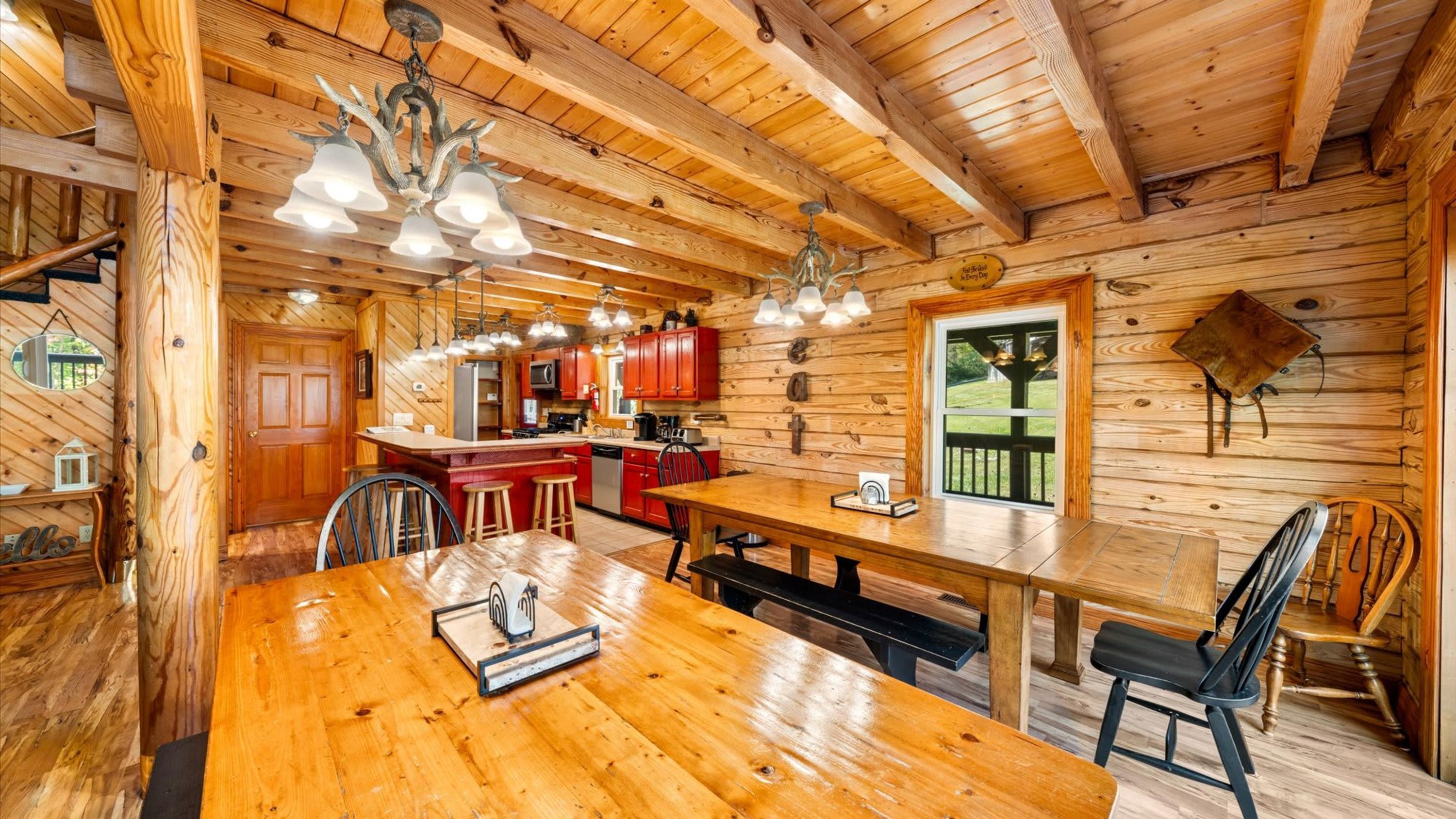 House | 8 bedrooms, high-speed internet