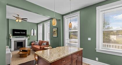 Near Forest Park Central West End - Sleeps 6