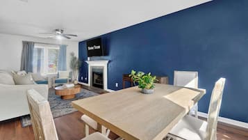 House | 3 bedrooms, high-speed internet