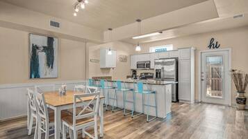 House | 3 bedrooms, high-speed internet