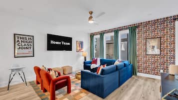 4 bedrooms, high-speed internet