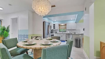 House | 3 bedrooms, high-speed internet