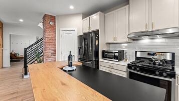 House | 4 bedrooms, Internet