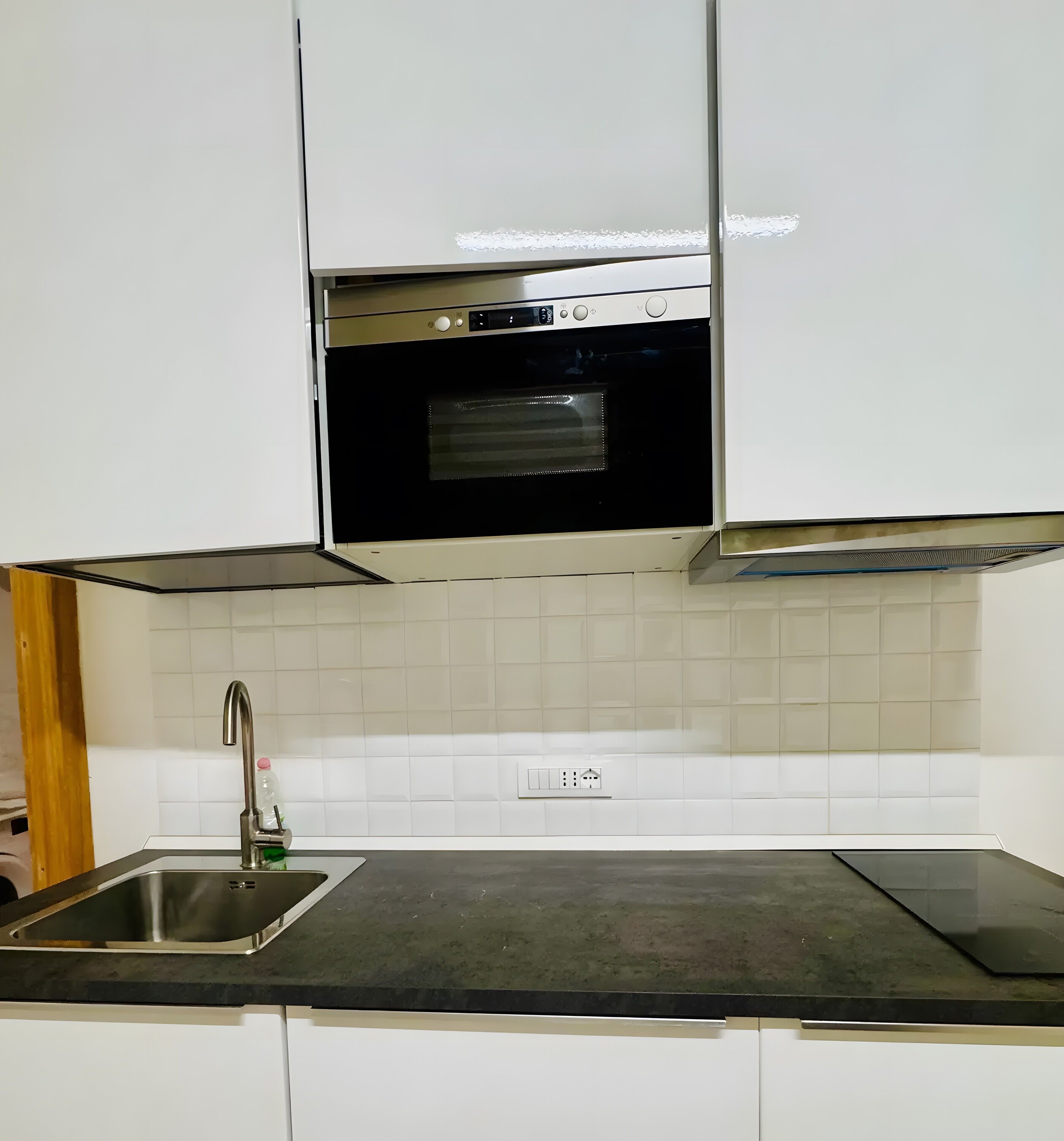 Coffee/tea maker, fridge, microwave, electric kettle