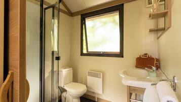 Cottage, patio, vue lac | Salle de bain