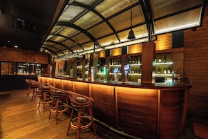 Bar (en la propiedad)