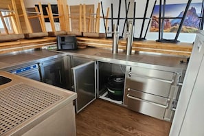 Coffee/tea maker, fridge, stovetop, dishwasher - Gruppenunterkunft in Inzell (Inzell)