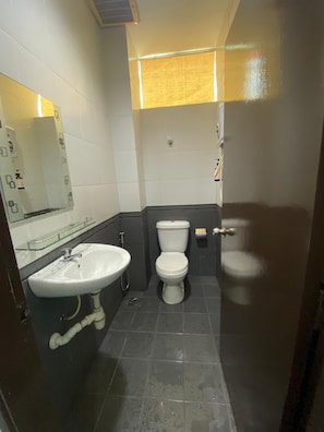 Deluxe-Doppelzimmer, Stadtblick | Badezimmer