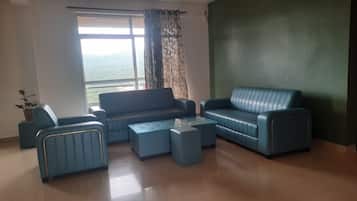 Economy Double Room, Hill View | Ruang tamu