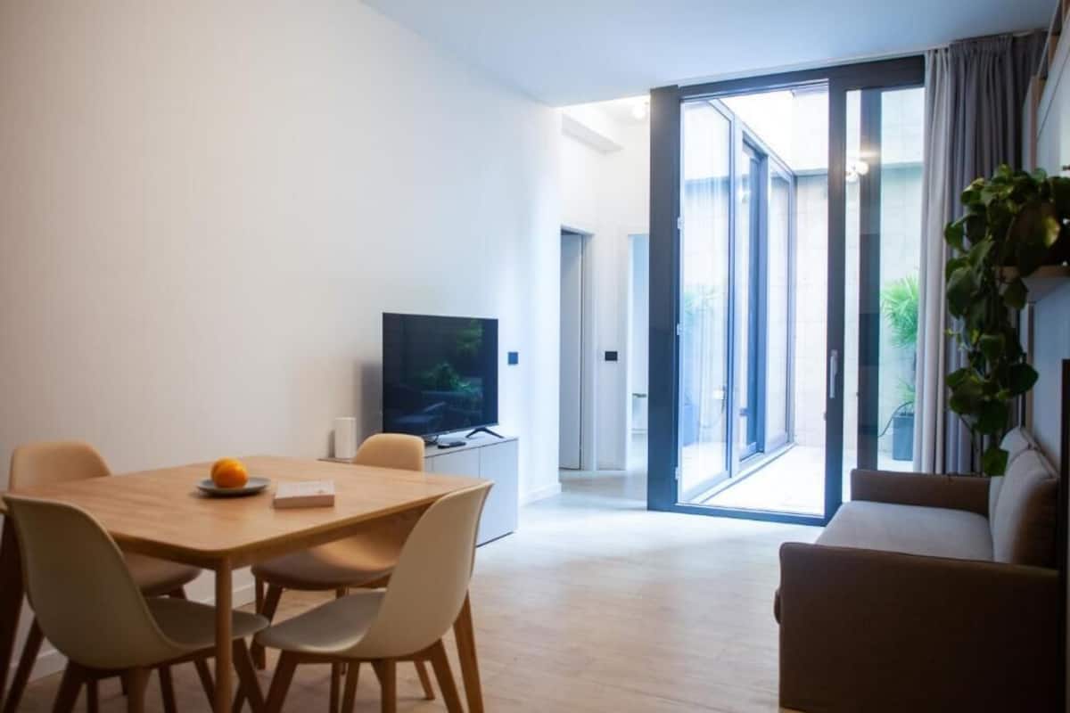 Appartement, patio, vue jardin | Intérieur