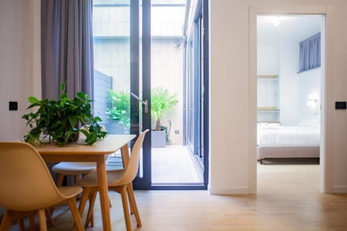 Appartement, patio, vue jardin