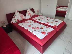 4 Schlafzimmer, Bügeleisen/Bügelbrett, WLAN, Bettwäsche