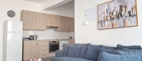 Apartment, Balcony | Living area