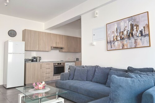 Modern 1BR Apartment in Strovolos