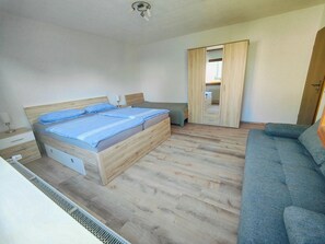 1 habitación, wifi y ropa de cama