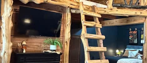 4 bedrooms, WiFi, bed sheets