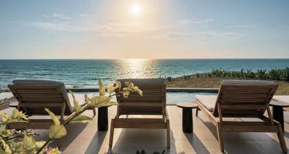 Beachfront | Private Pool | Whale Watching| BBQ