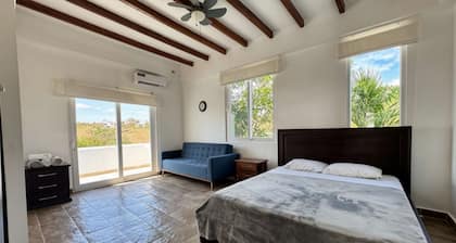 Beachfront | Pool With Views | Family & Friends